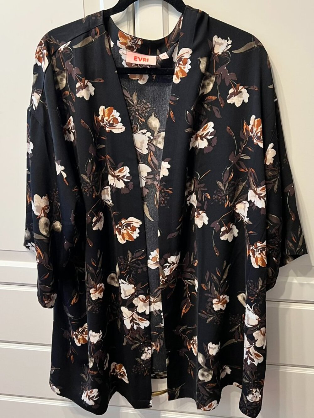 EVRI Black Floral ¾ Sleeve Kimono (Size 2X)
